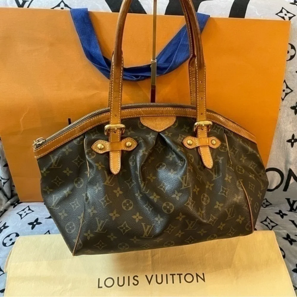 Authentic LOUIS VUITTON Monogram Tivoli GM